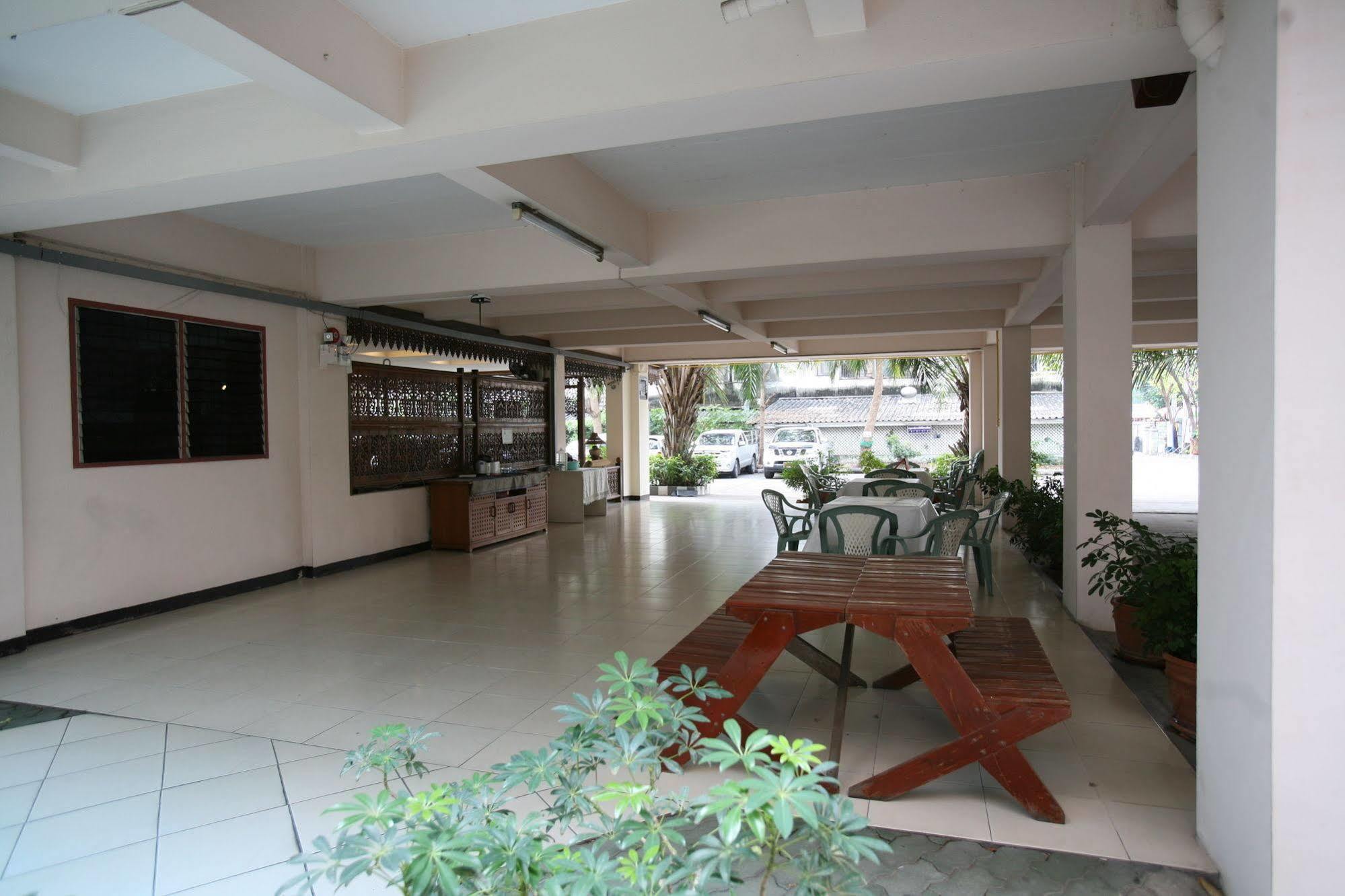 Beerapan Hotel Bangkok Exteriér fotografie
