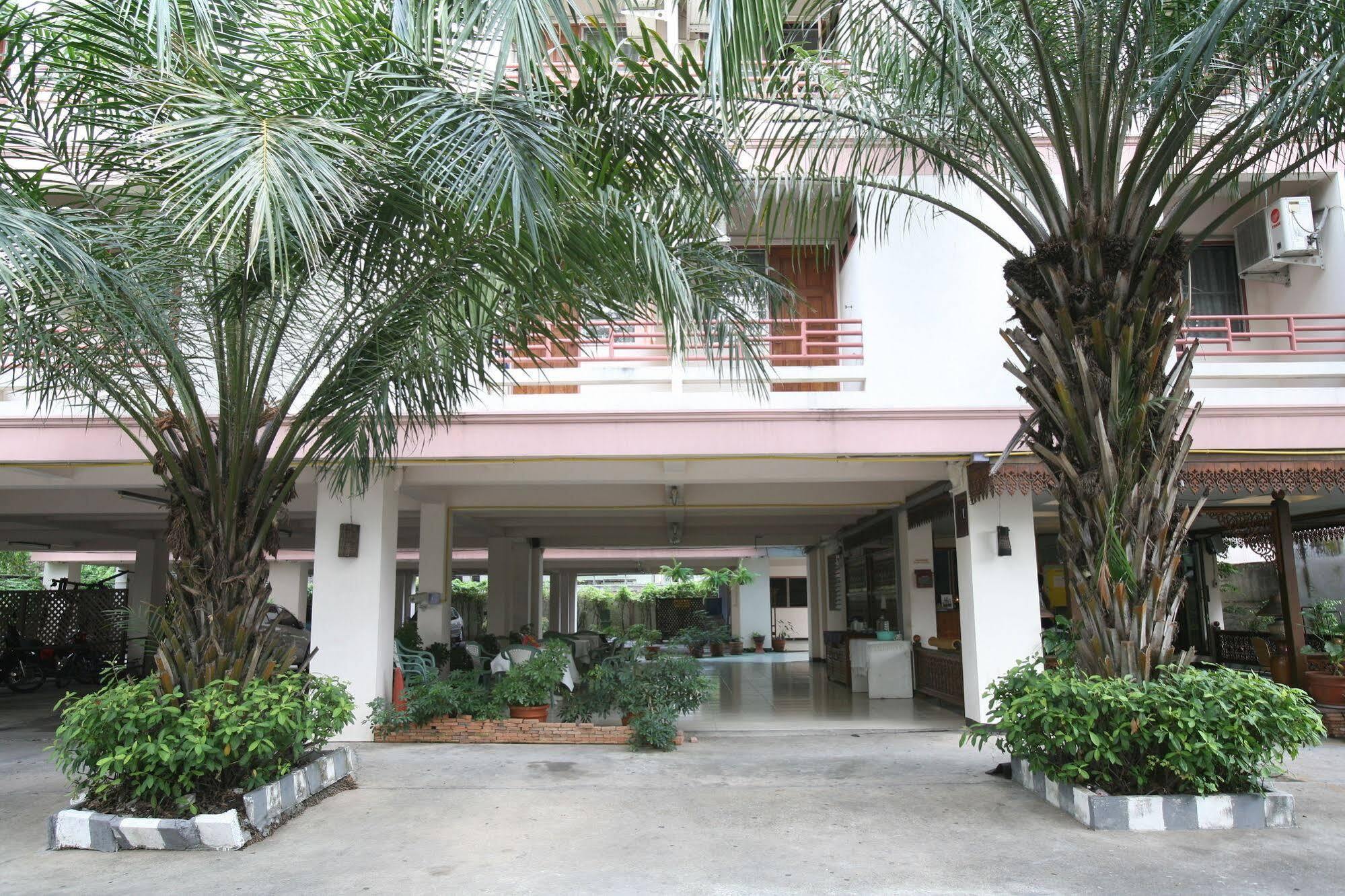 Beerapan Hotel Bangkok Exteriér fotografie